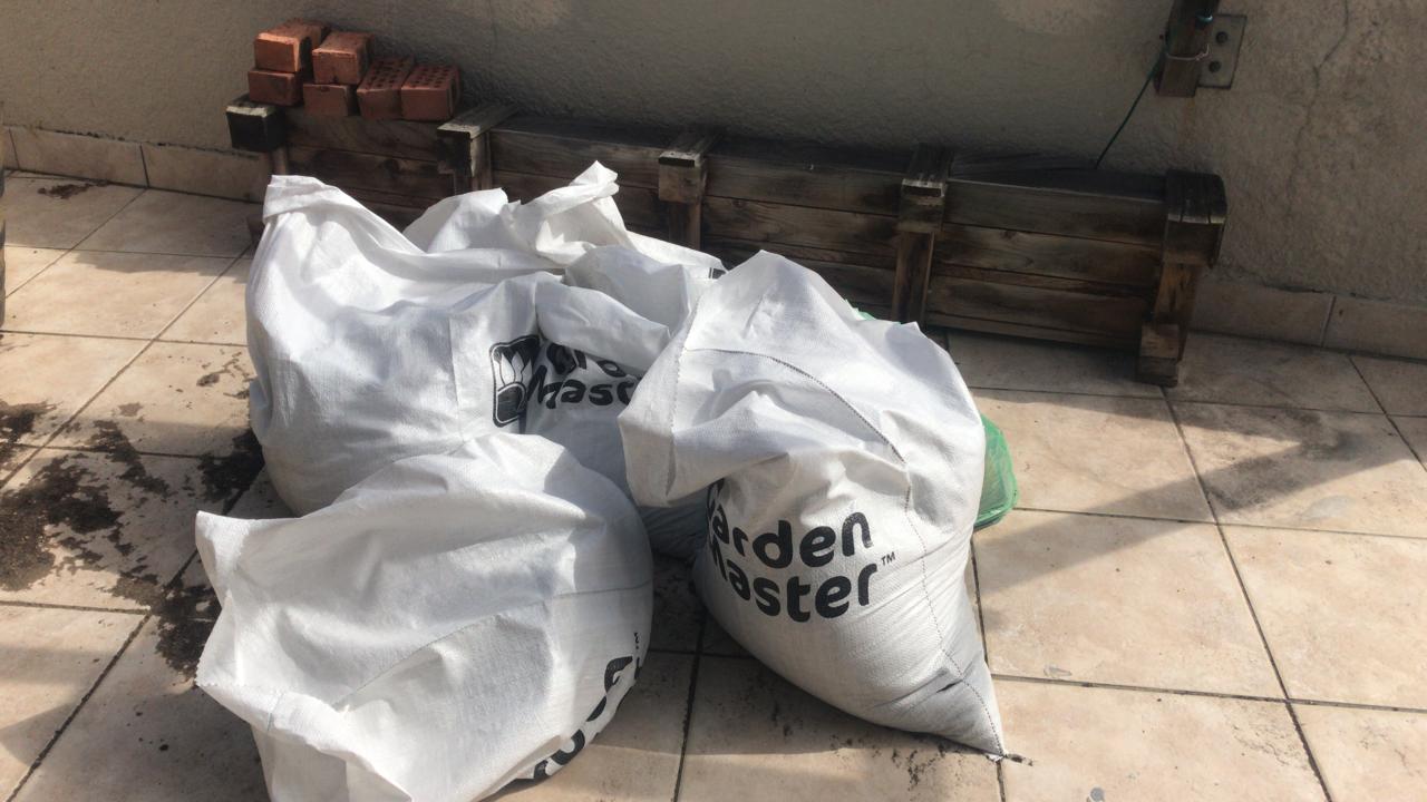 REFUSE MAN Recycling and garbage removal Cape Town